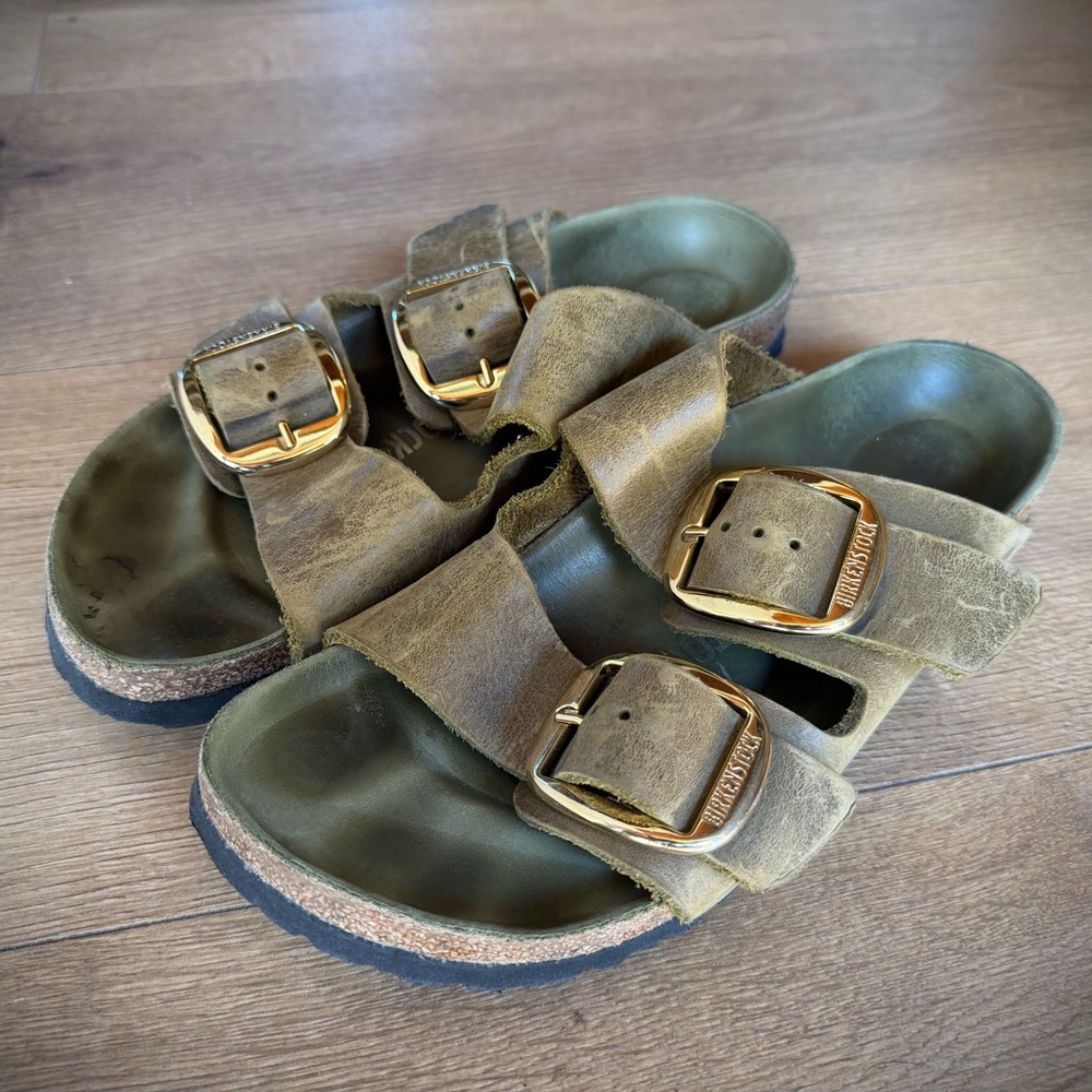 Birkenstock Arizona big buckle gold and green